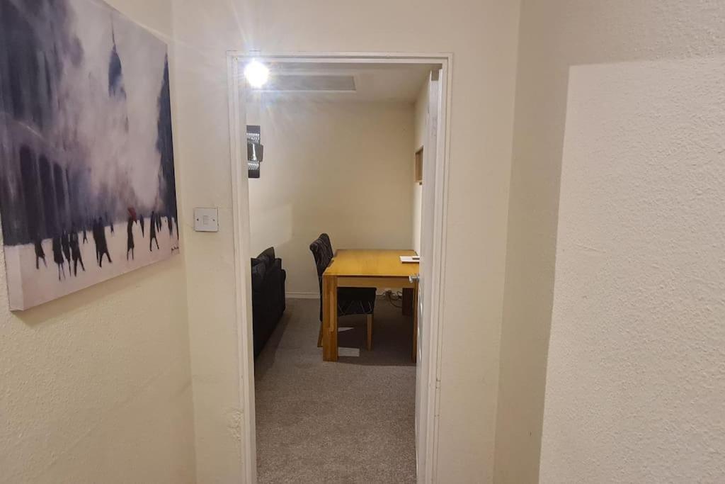 Radcliffe Studio Apartment Nottingham Luaran gambar