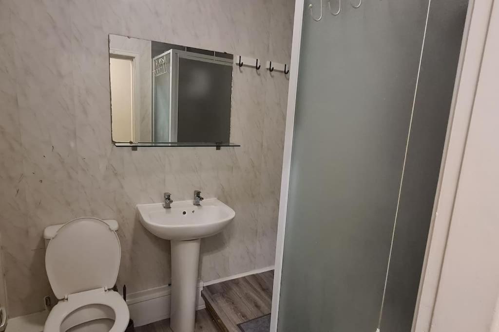 Radcliffe Studio Apartment Nottingham Luaran gambar