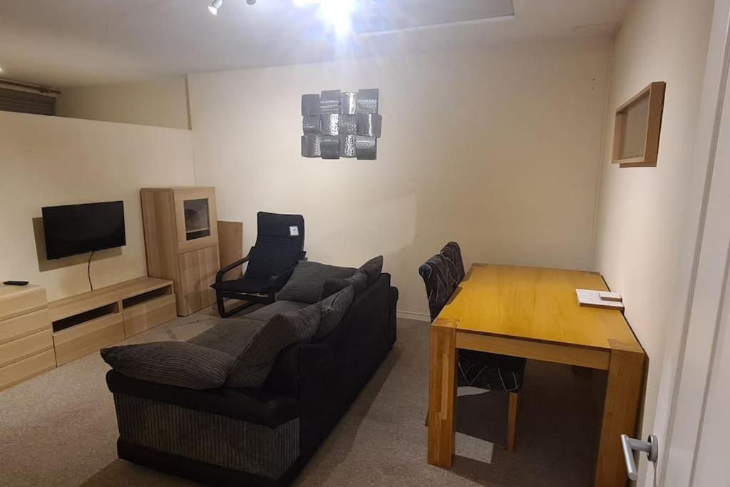 Radcliffe Studio Apartment Nottingham Luaran gambar