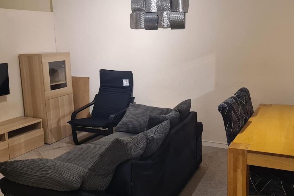 Radcliffe Studio Apartment Nottingham Luaran gambar